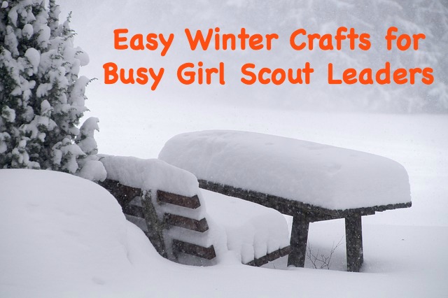 Here are some easy winter crafts for Girl Scout leaders to use during the busy December season. These are inclusive and can be done by all girls, regardless of what holiday they celebrate.